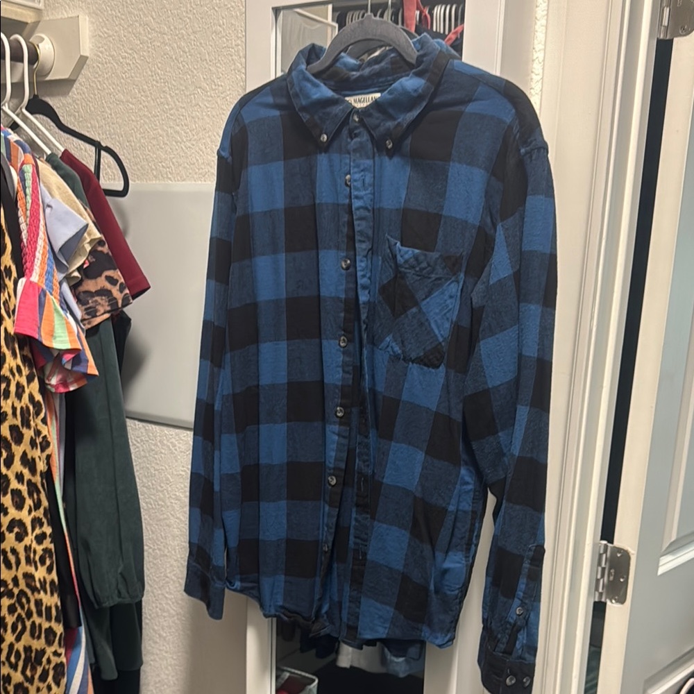 Magellan Outdoors Blue and Black Casual Button Down Shirt